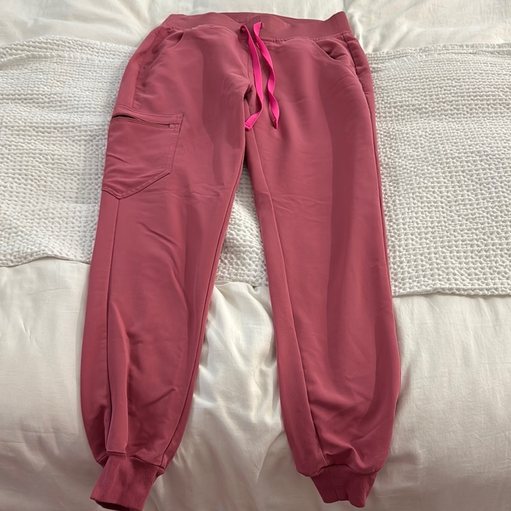 FIGS Zamora Jogger Scrub Pants